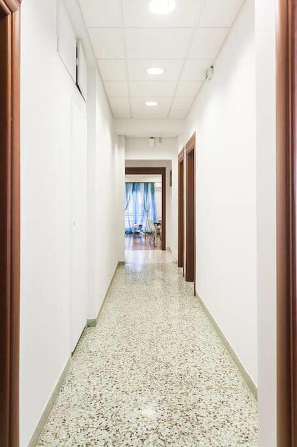 Apartamento 4Bdr Amazing Spacious Full Apt In Plaka Atenas Exterior foto