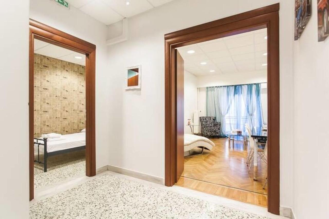 Apartamento 4Bdr Amazing Spacious Full Apt In Plaka Atenas Exterior foto